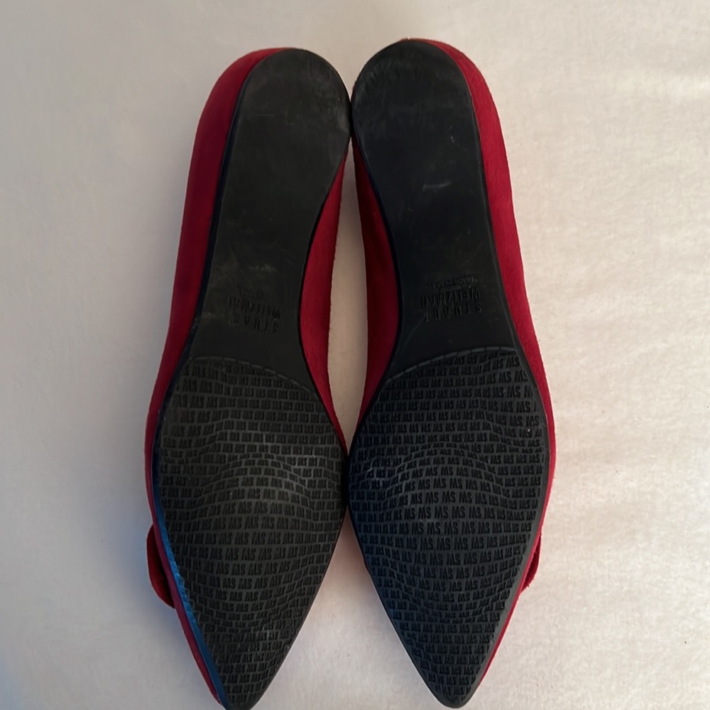 Stuart Weizmann Scarlet Lotrios suede pointy toe flats 6.5M - Picture 7 of 7